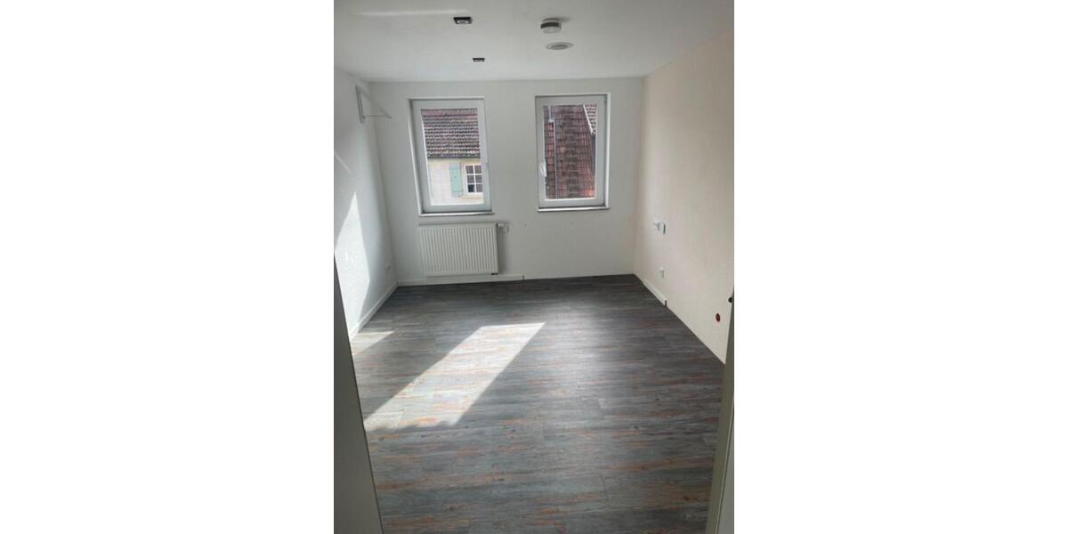 Etagenwohnung Weinstadt - 7 Zimmer, 125 m&sup2;, 528.000&euro; | Angebot:25406987