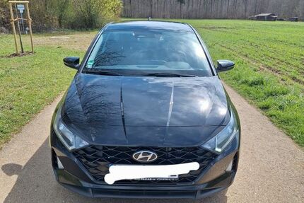 Hyundai i20 71.028 km 12.500 &euro; Amstetten 73340