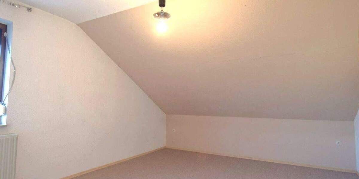 Einfamilienhaus Göppingen Bezgenriet - 6 Zimmer, 132 m&sup2;, 393.900&euro; | Angebot:25672855