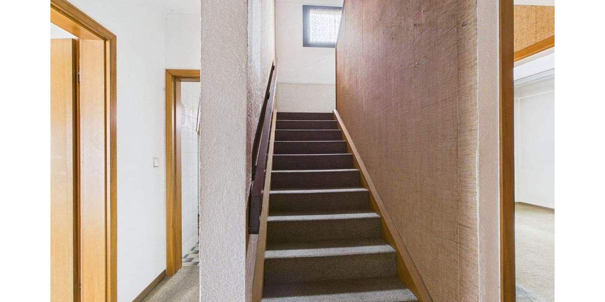 Einfamilienhaus Fellbach - 1 Zimmer, 128 m&sup2;, 545.000&euro; | Angebot:25697777