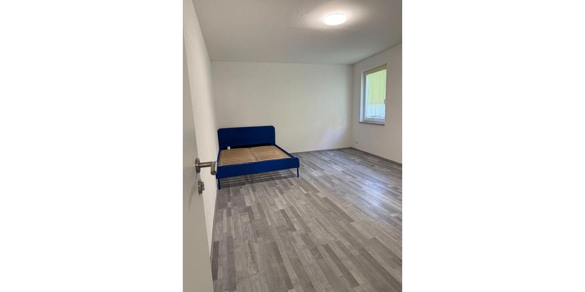 Erdgeschoßwohnung Weilheim an der Teck - 4 Zimmer, 100 m&sup2;, 1.200&euro; | Angebot:25795473