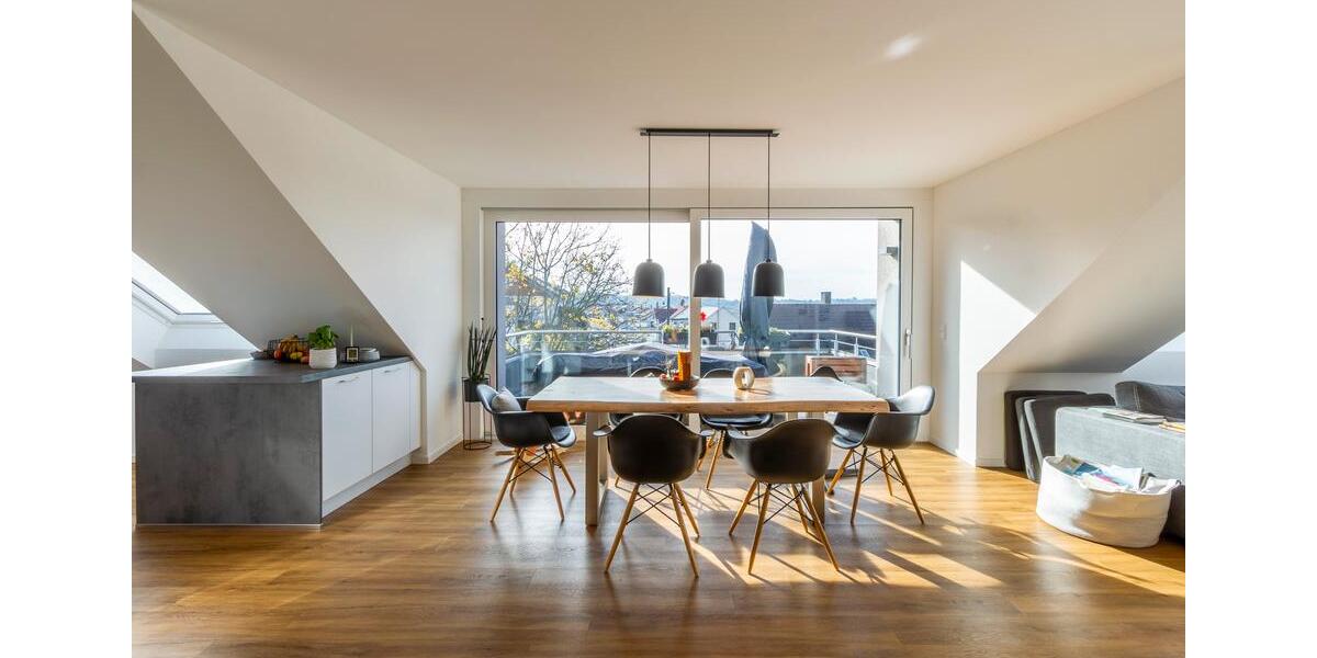 Dachgeschoßwohnung Oberboihingen - 3 Zimmer, 95 m&sup2;, 1.100&euro; | Angebot:25479852