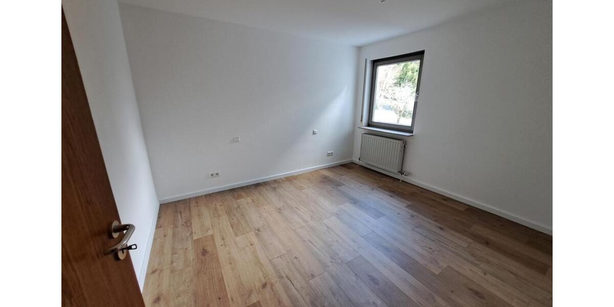 Etagenwohnung Esslingen am Neckar Hegensberg - 2.5 Zimmer, 68 m&sup2;, 870&euro; | Angebot:25287122