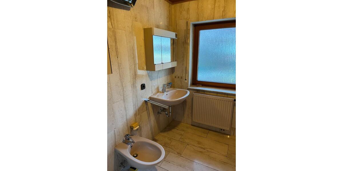 Einfamilienhaus Bad Ditzenbach - 4 Zimmer, 100 m&sup2;, 1.000&euro; | Angebot:24705442