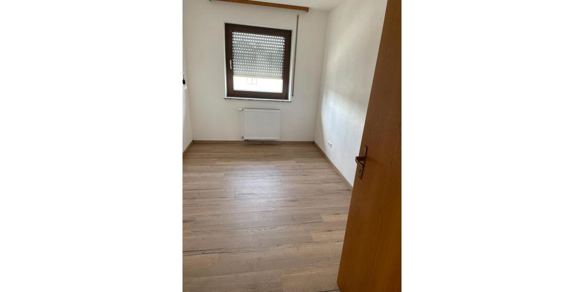 Etagenwohnung Lonsee - 3 Zimmer, 73 m&sup2;, 840&euro; | Angebot:25965658