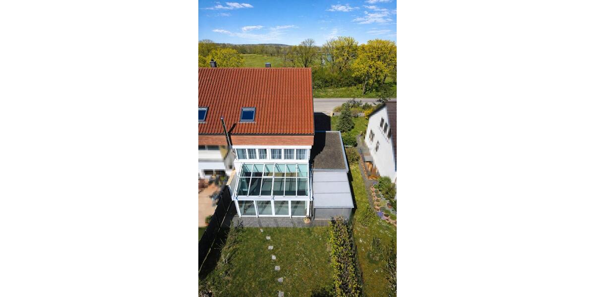 Reihenhaus Süßen - 7 Zimmer, 202 m&sup2;, 590.000&euro; | Angebot:26163656