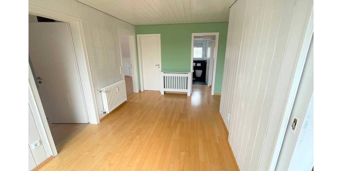 Etagenwohnung Schorndorf - 3 Zimmer, 82 m&sup2;, 299.000&euro; | Angebot:25678639