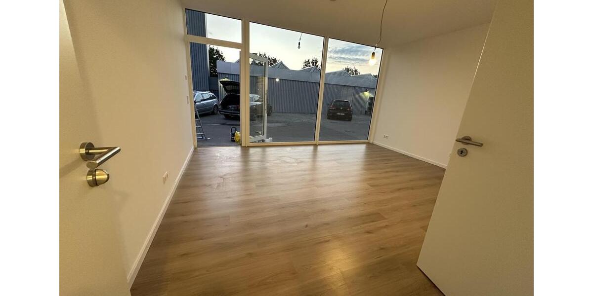 Gewerbeobjekt Esslingen am Neckar Oberesslingen - 650&euro; | Angebot:25300571