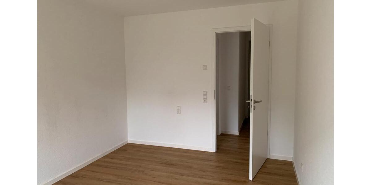 Erdgeschoßwohnung Weinstadt - 3 Zimmer, 119 m&sup2;, 1.601&euro; | Angebot:26004773