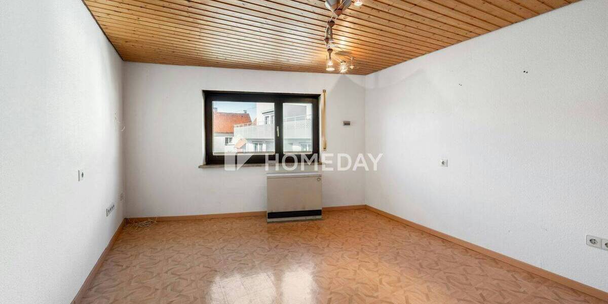 Einfamilienhaus Bad Urach Hengen - 6 Zimmer, 140 m&sup2;, 249.000&euro; | Angebot:25677505