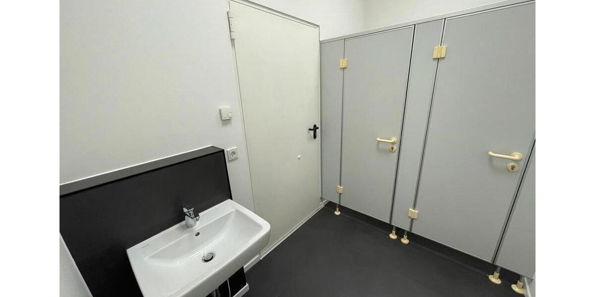 Gewerbeobjekt Göppingen Bruckwasen - 3.500&euro; | Angebot:26635211