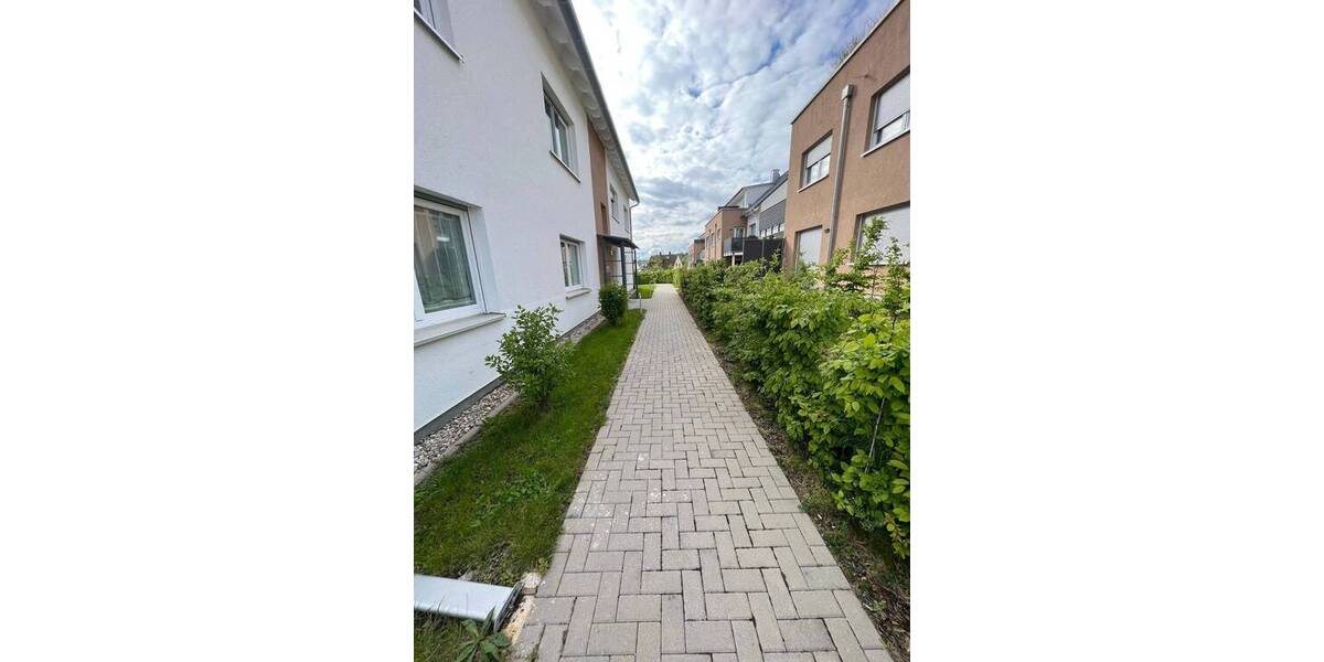 Etagenwohnung Altbach - 3 Zimmer, 65 m&sup2;, 939&euro; | Angebot:26487738