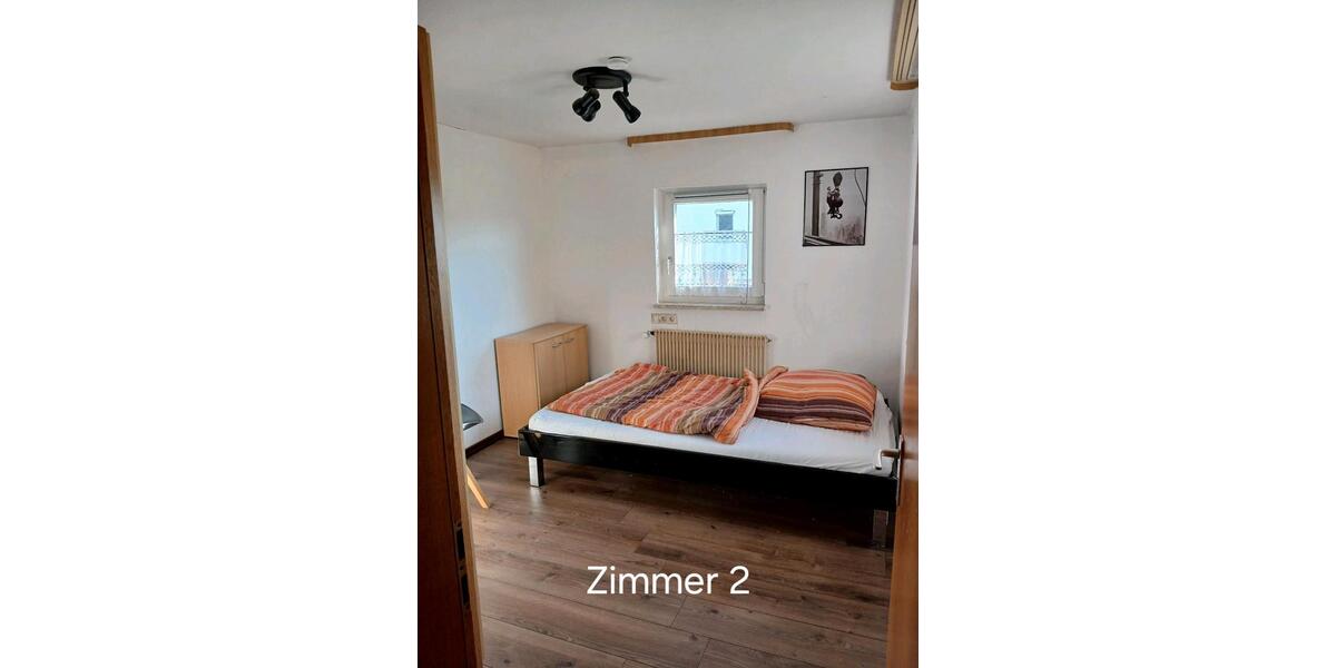 Etagenwohnung Göggingen - 5 Zimmer, 90 m&sup2;, 20&euro; | Angebot:24944990