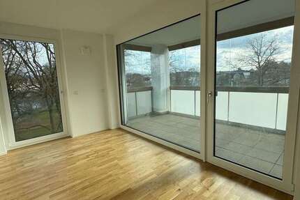 Wohnung Nürtingen - 5 Zimmer, 123 m&sup2;, 1.880&euro; | Angebot:25977063