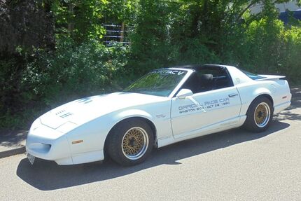 Pontiac Trans Am 180.000 km 25.500 &euro; süssen 73079