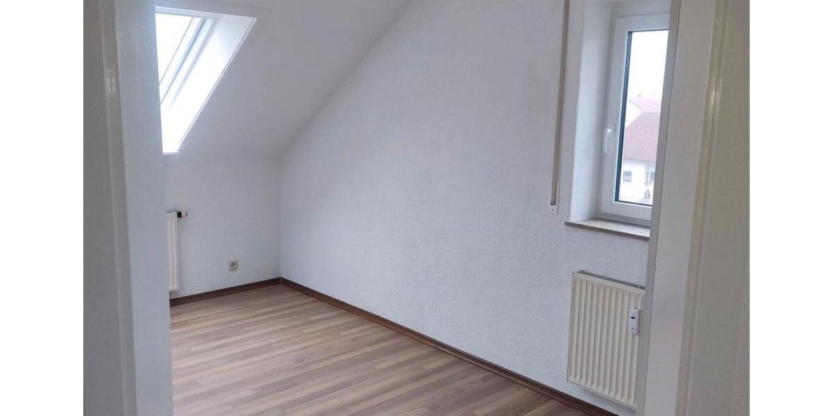 Dachgeschoßwohnung Amstetten - 3.5 Zimmer, 76 m&sup2;, 850&euro; | Angebot:25995948