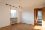 Sonnige Dachgeschoss-Oase mit PV-Anlage und Balkon - Etagenwohnung Schorndorf | Angebot:26818454