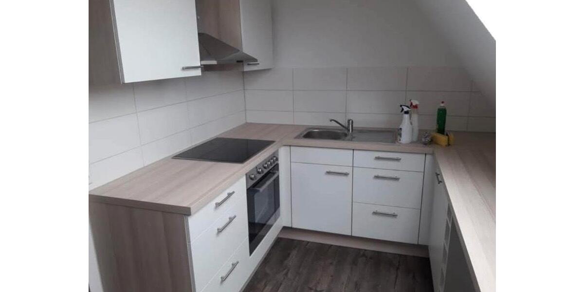 Dachgeschoßwohnung Bad Urach - 3 Zimmer, 80 m&sup2;, 900&euro; | Angebot:24853380