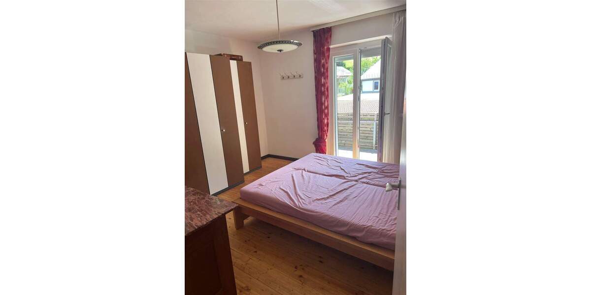 Doppelhaushälfte Wiesensteig - 7 Zimmer, 134 m&sup2;, 419.000&euro; | Angebot:25692829