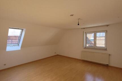 Wohnung Bissingen an der Teck - 3 Zimmer, 75 m&sup2;, 700&euro; | Angebot:25934831