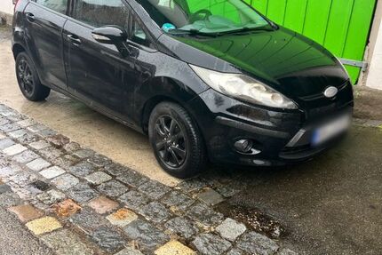 Ford Fiesta 246.000 km 2.500 &euro; Schorndorf 73614