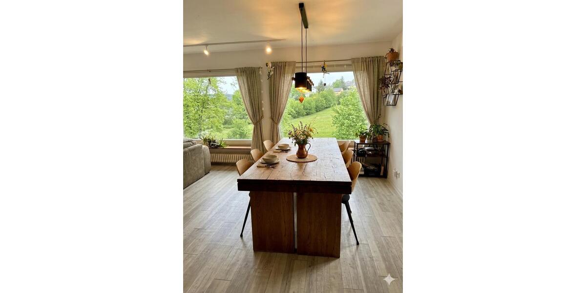 Einfamilienhaus Bad Urach - 7 Zimmer, 192 m&sup2;, 499.000&euro; | Angebot:26004830