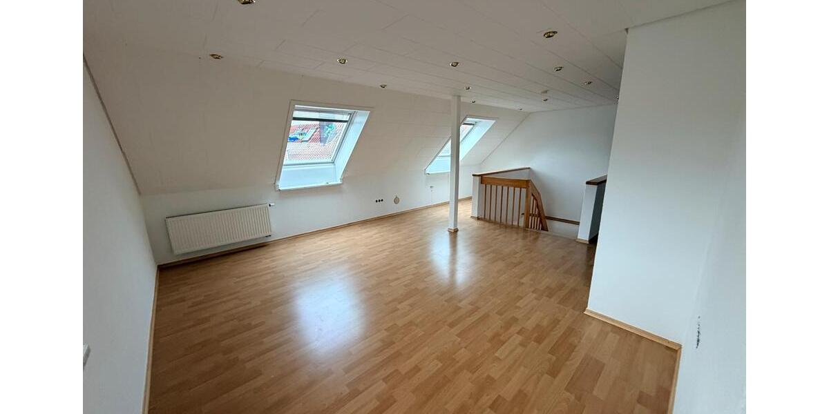 Maisonettenwohnung Mögglingen - 7 Zimmer, 183 m&sup2;, 1.950&euro; | Angebot:25162200