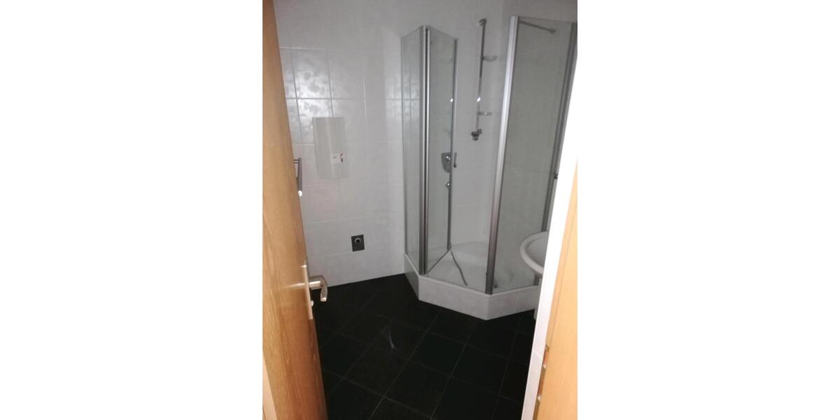 Erdgeschoßwohnung Göppingen Bruckwasen - 2 Zimmer, 53 m&sup2;, 192.000&euro; | Angebot:26156490