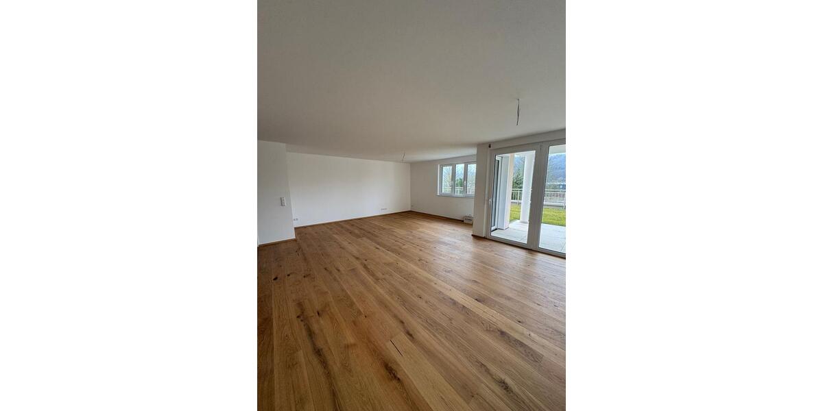 Etagenwohnung Plüderhausen - 3 Zimmer, 101 m&sup2;, 1.300&euro; | Angebot:25236264