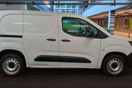 Peugeot Partner 80.000 km 10.900 &euro; Esslingen am Neckar 73733