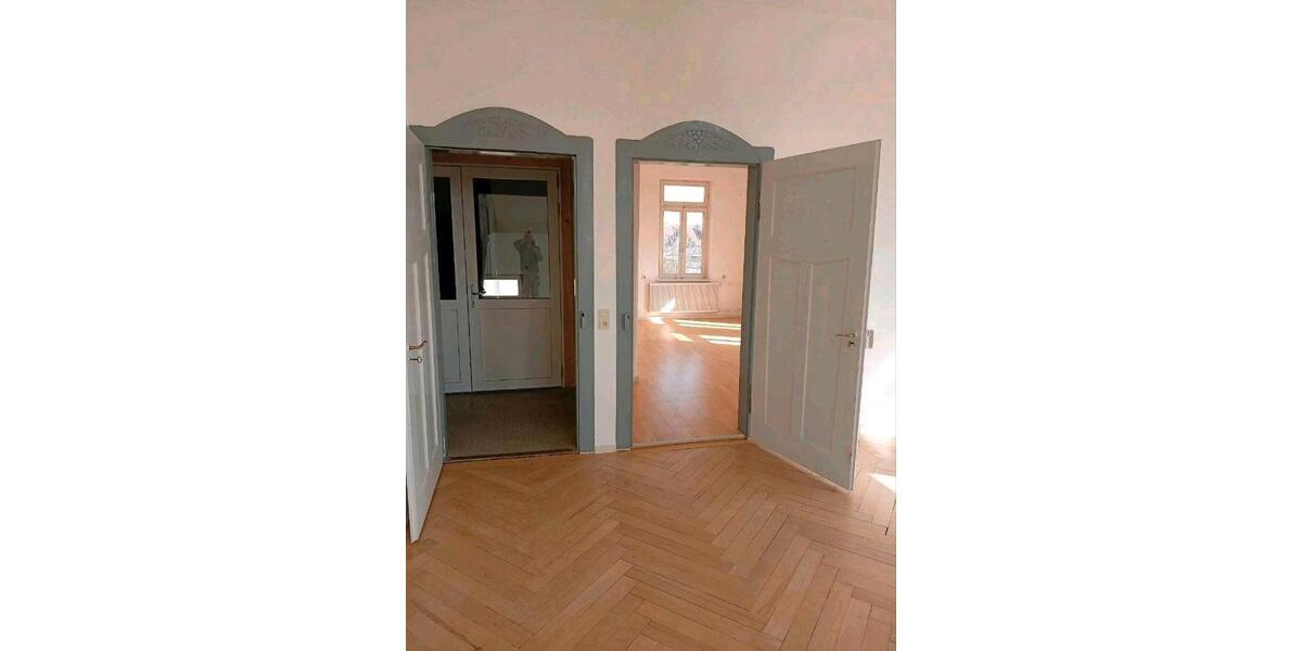 Etagenwohnung Mutlangen - 4 Zimmer, 120 m&sup2;, 900&euro; | Angebot:25942707