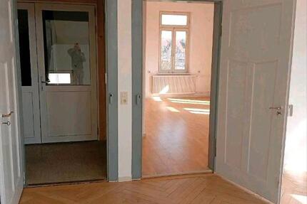 Wohnung Mutlangen - 4 Zimmer, 120 m&sup2;, 900&euro; | Angebot:25942707