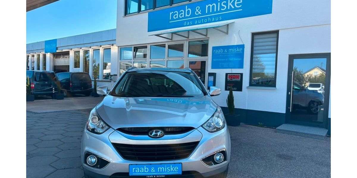 Hyundai ix35 93.500 km 7.990 &euro; Essingen 73457