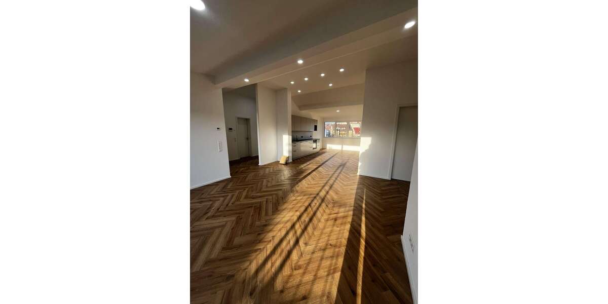 Etagenwohnung Nürtingen - 3 Zimmer, 100 m&sup2;, 1.480&euro; | Angebot:25373216