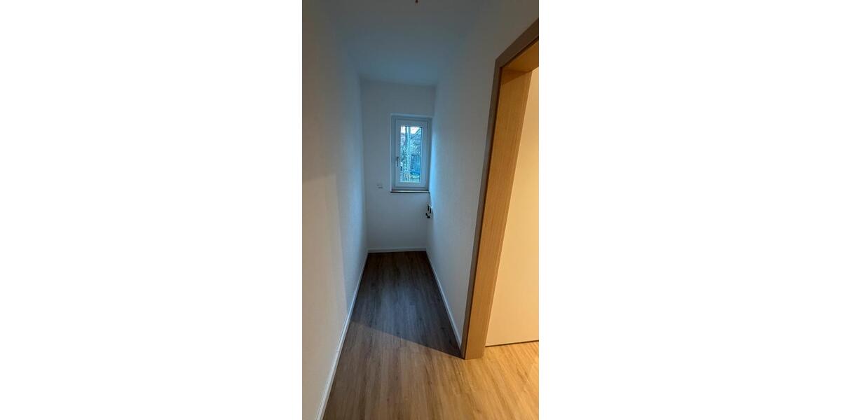 Erdgeschoßwohnung Mutlangen - 4 Zimmer, 110 m&sup2;, 1.300&euro; | Angebot:25843420