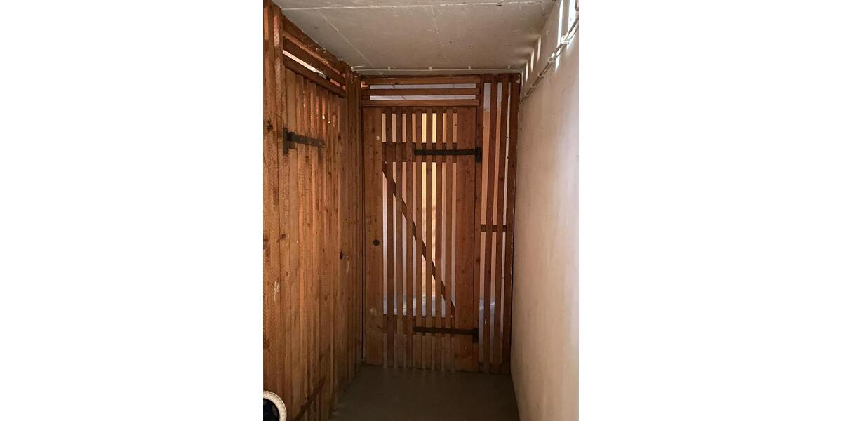 Dachgeschoßwohnung Esslingen am Neckar Brühl - 2 Zimmer, 37 m&sup2;, 152.000&euro; | Angebot:25027231