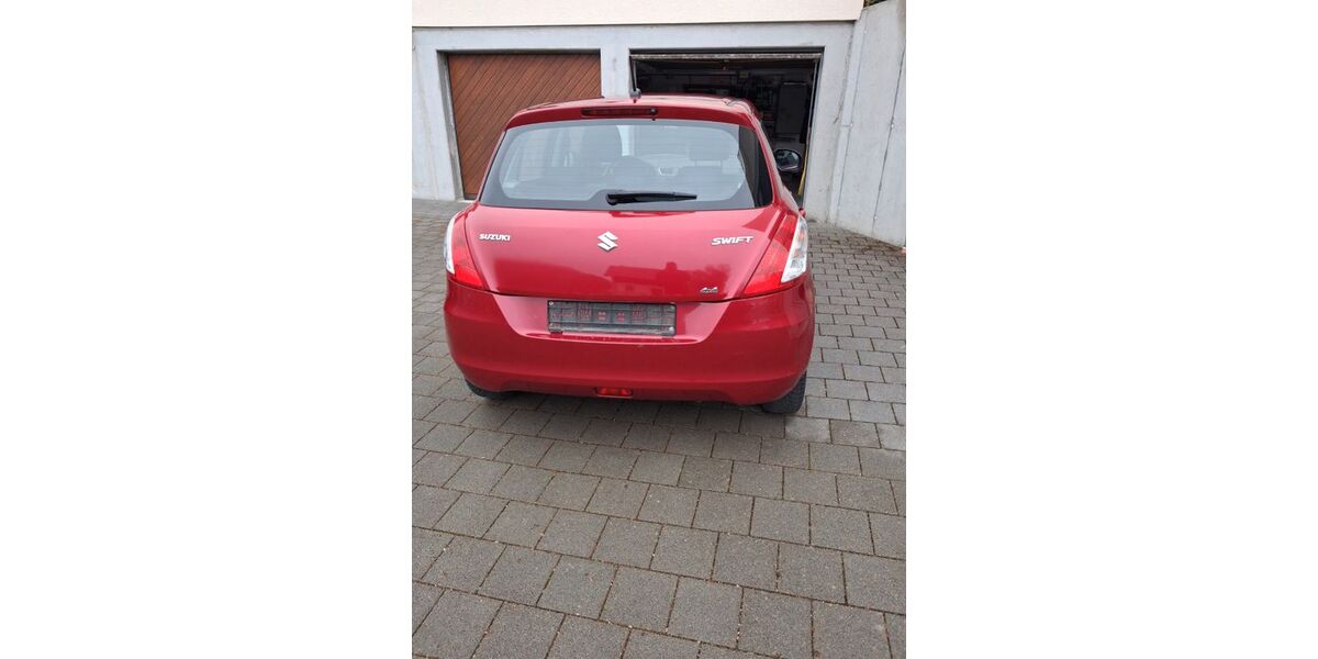Suzuki Swift 160.574 km 3.600 &euro; Wiesensteig 73349