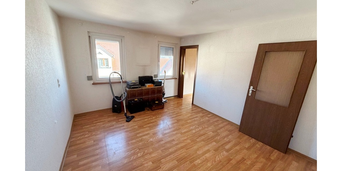 Ihr Projekt mit Zukunft: Zweifamilienhaus auf 648 m² Grundstück in Albershausen - Zweifamilienhaus Albershausen | Angebot:25920441