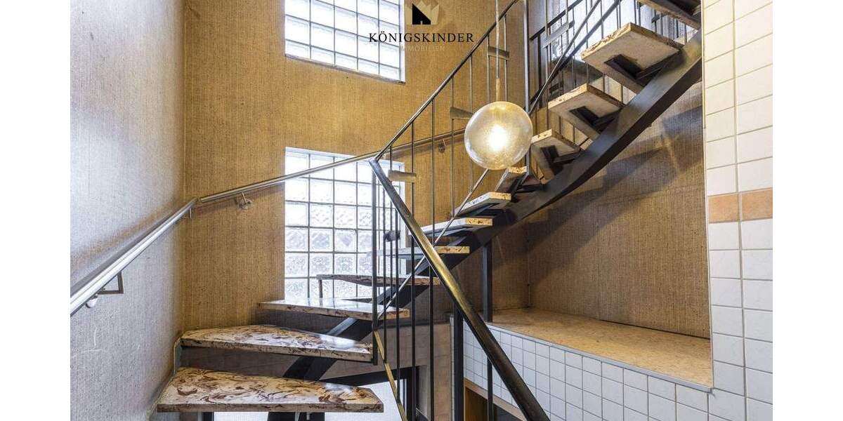 Mehrfamilienhaus, Wohnhaus Erkenbrechtsweiler - 9 Zimmer, 182 m&sup2;, 445.000&euro; | Angebot:25772704