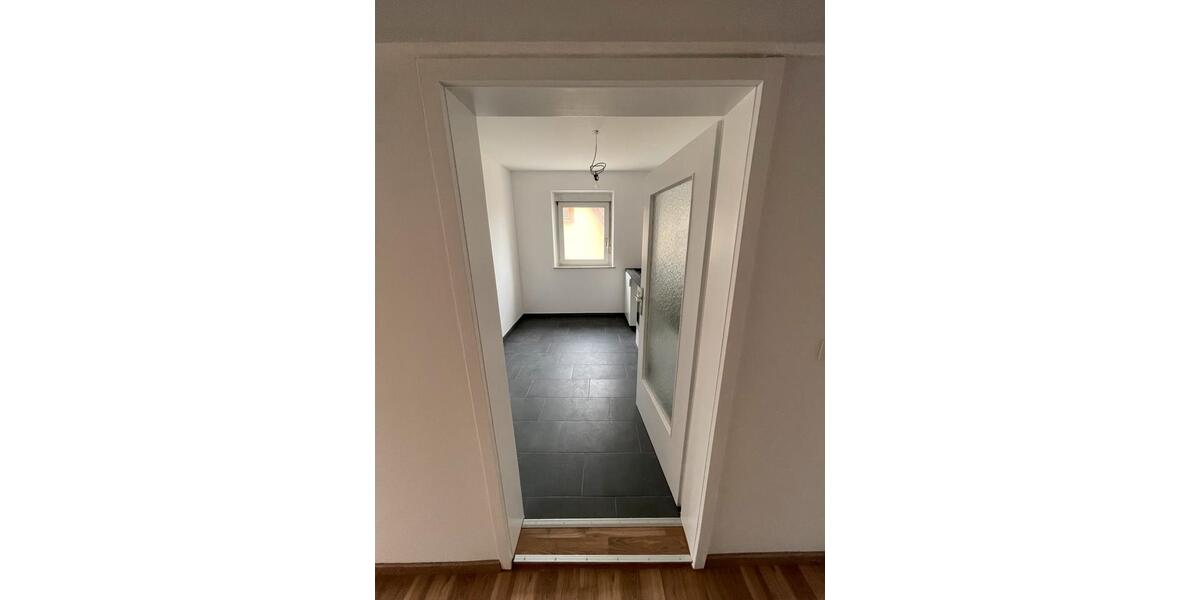 Etagenwohnung Gingen an der Fils - 3 Zimmer, 80 m&sup2;, 950&euro; | Angebot:26019850