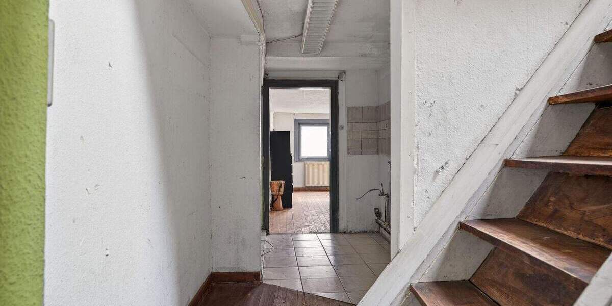 Mehrfamilienhaus, Wohnhaus Schwäbisch Gmünd - 9 Zimmer, 155 m&sup2;, 249.000&euro; | Angebot:25776973