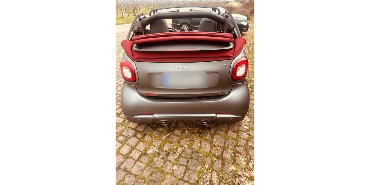 Smart Cabrio Brabus exclusiv 41.500 km 28.500 &euro; Essingen 73457