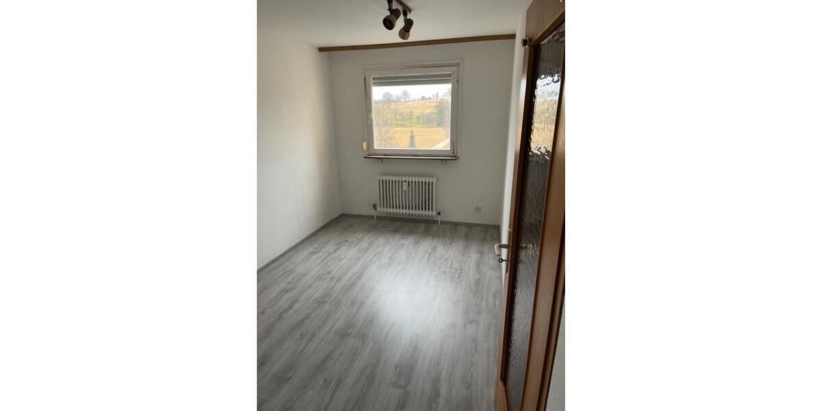 Etagenwohnung Kirchheim unter Teck - 3 Zimmer, 83 m&sup2;, 260.000&euro; | Angebot:26960114