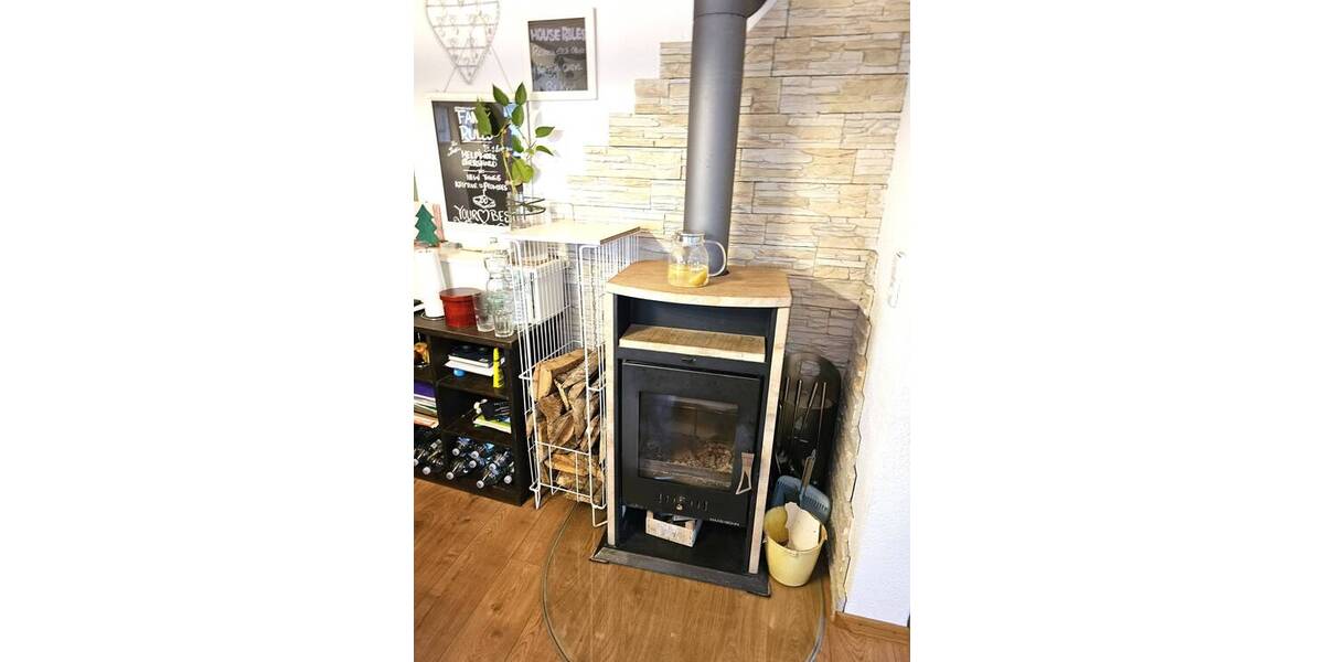 Etagenwohnung Laichingen Feldstetten - 7 Zimmer, 202 m&sup2;, 299.000&euro; | Angebot:25695100