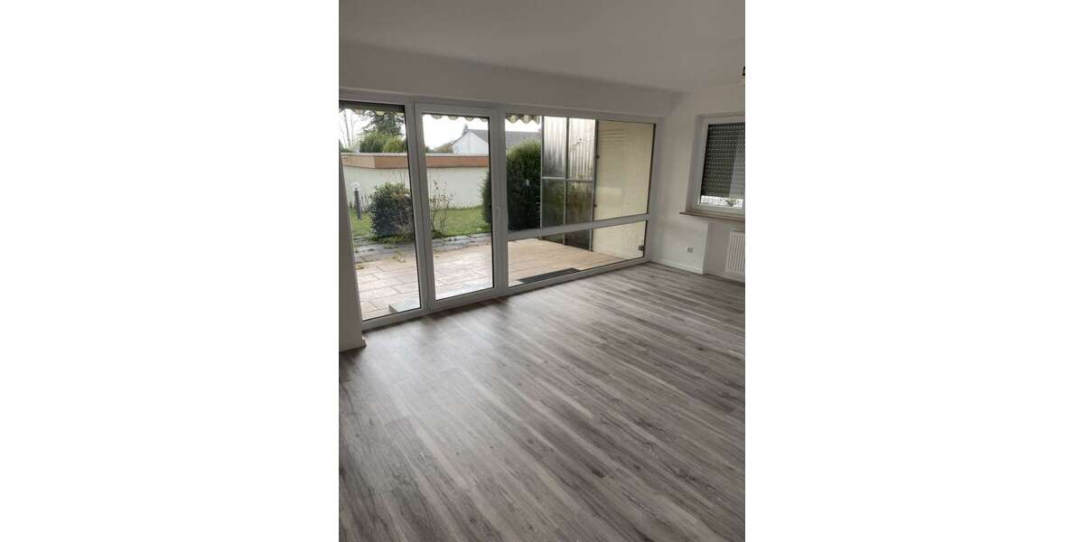 Etagenwohnung Schorndorf Oberberken - 3.5 Zimmer, 96 m&sup2;, 1.150&euro; | Angebot:25919169
