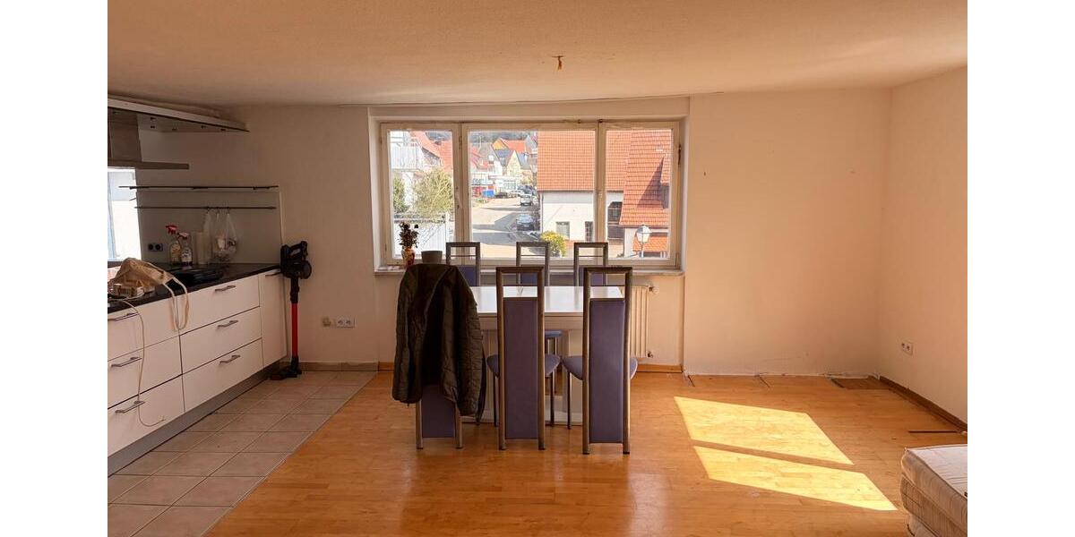 Maisonettenwohnung Nürtingen - 4 Zimmer, 120 m&sup2;, 900&euro; | Angebot:25976166
