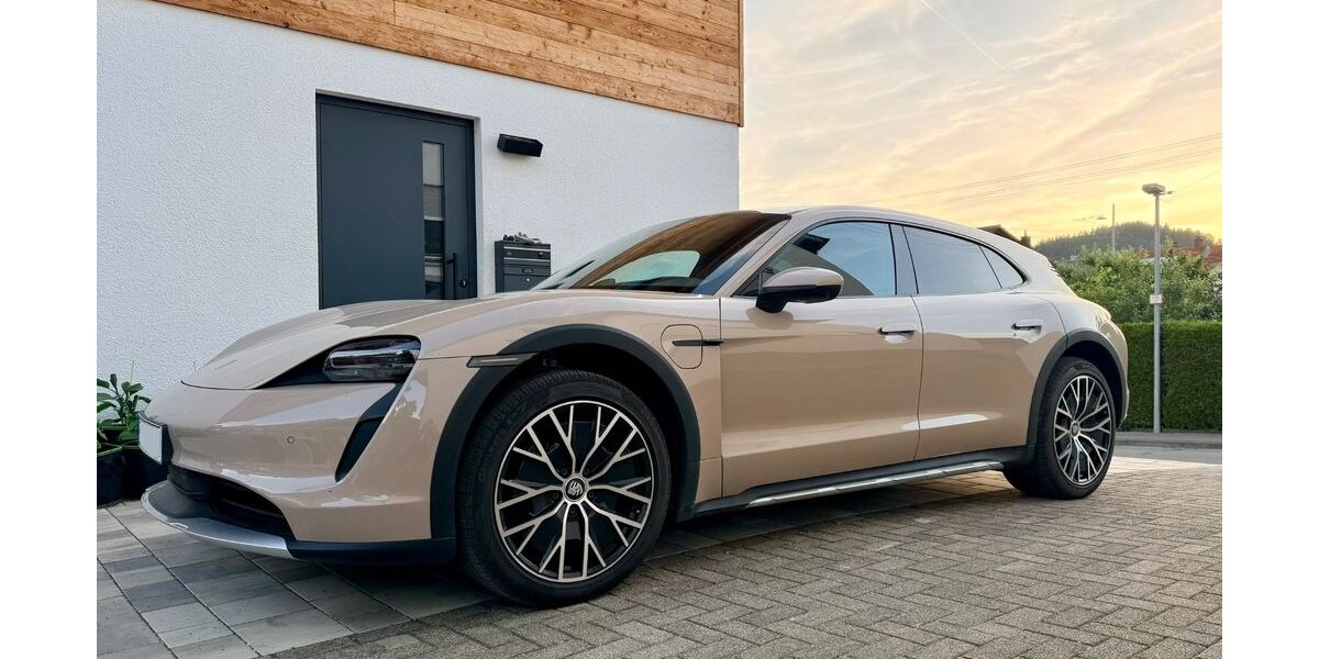 Porsche Taycan 26.000 km 76.000 &euro; Donzdorf 73072