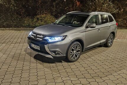 Mitsubishi Outlander 232.000 km 9.999 &euro; Esslingen am Neckar 73733