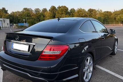 Mercedes-Benz C 250 127.525 km 14.999 &euro; Göppingen 73037