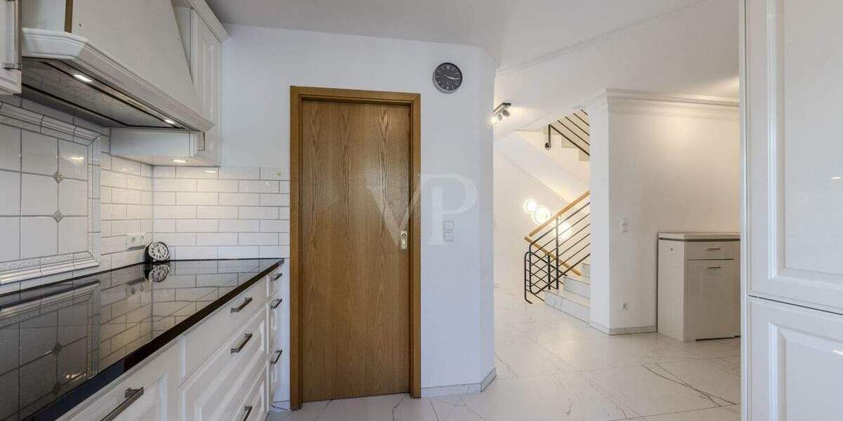 Reihenendhaus Plochingen / Stumpenhof Stumpenhof - 9 Zimmer, 247 m&sup2;, 810.000&euro; | Angebot:25735942